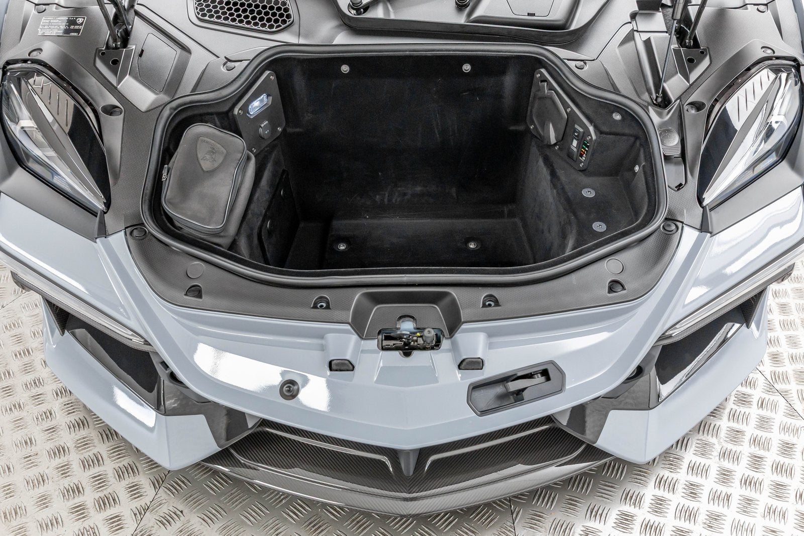 2024 Lamborghini Revuelto Coupé