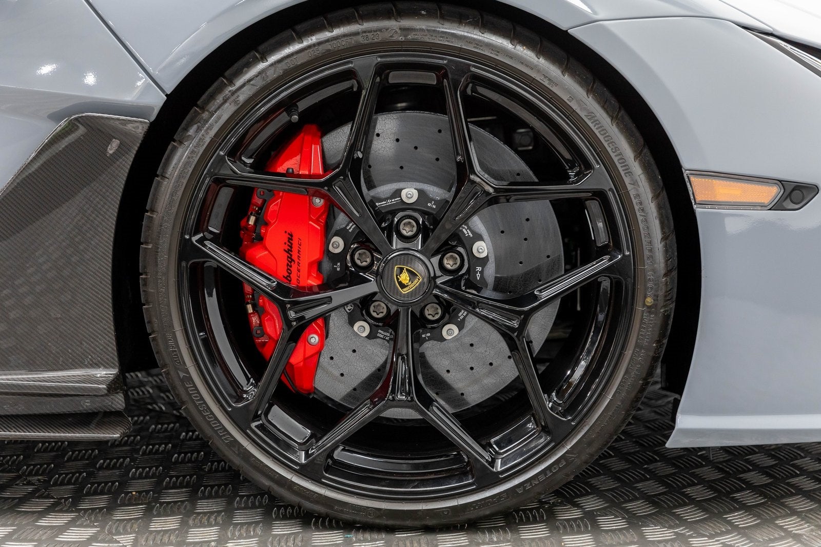 2024 Lamborghini Revuelto Coupé