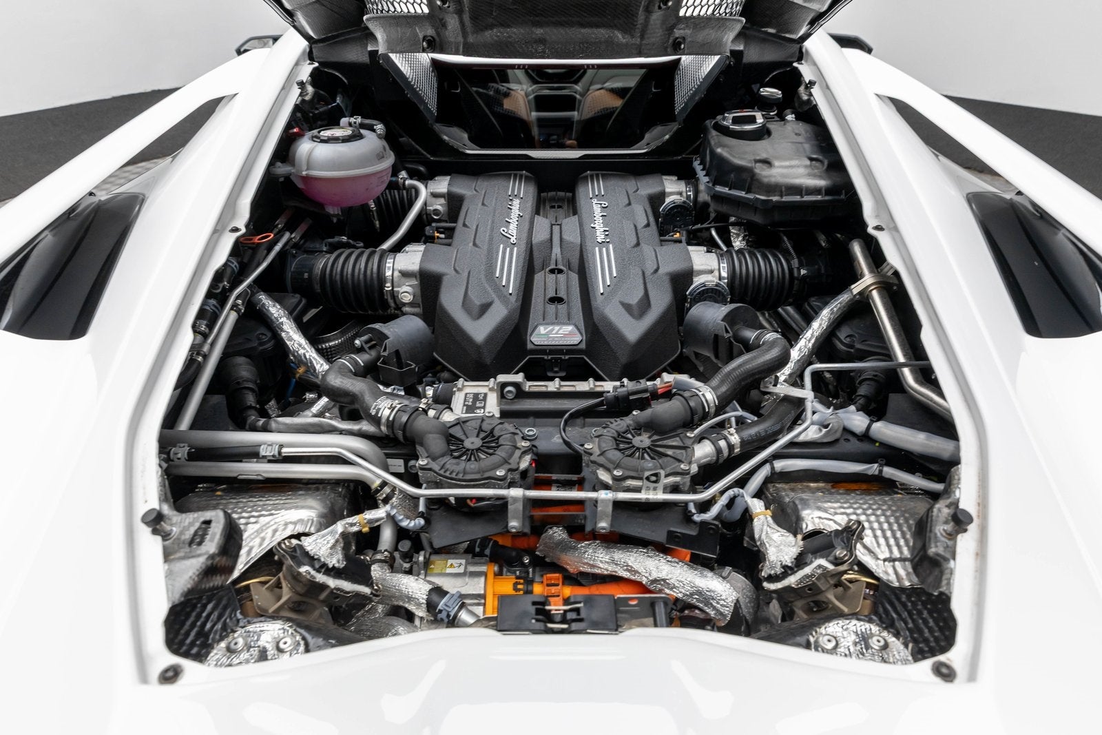 2024 Lamborghini Revuelto Coupé