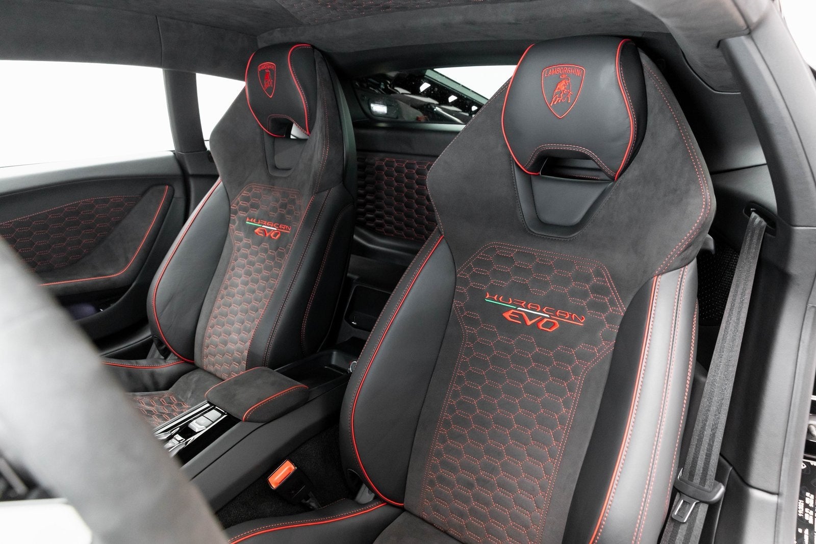 2022 Lamborghini Huracan EVO Coupe RWD