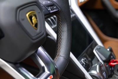 Lamborghini Urus AWD 2021
