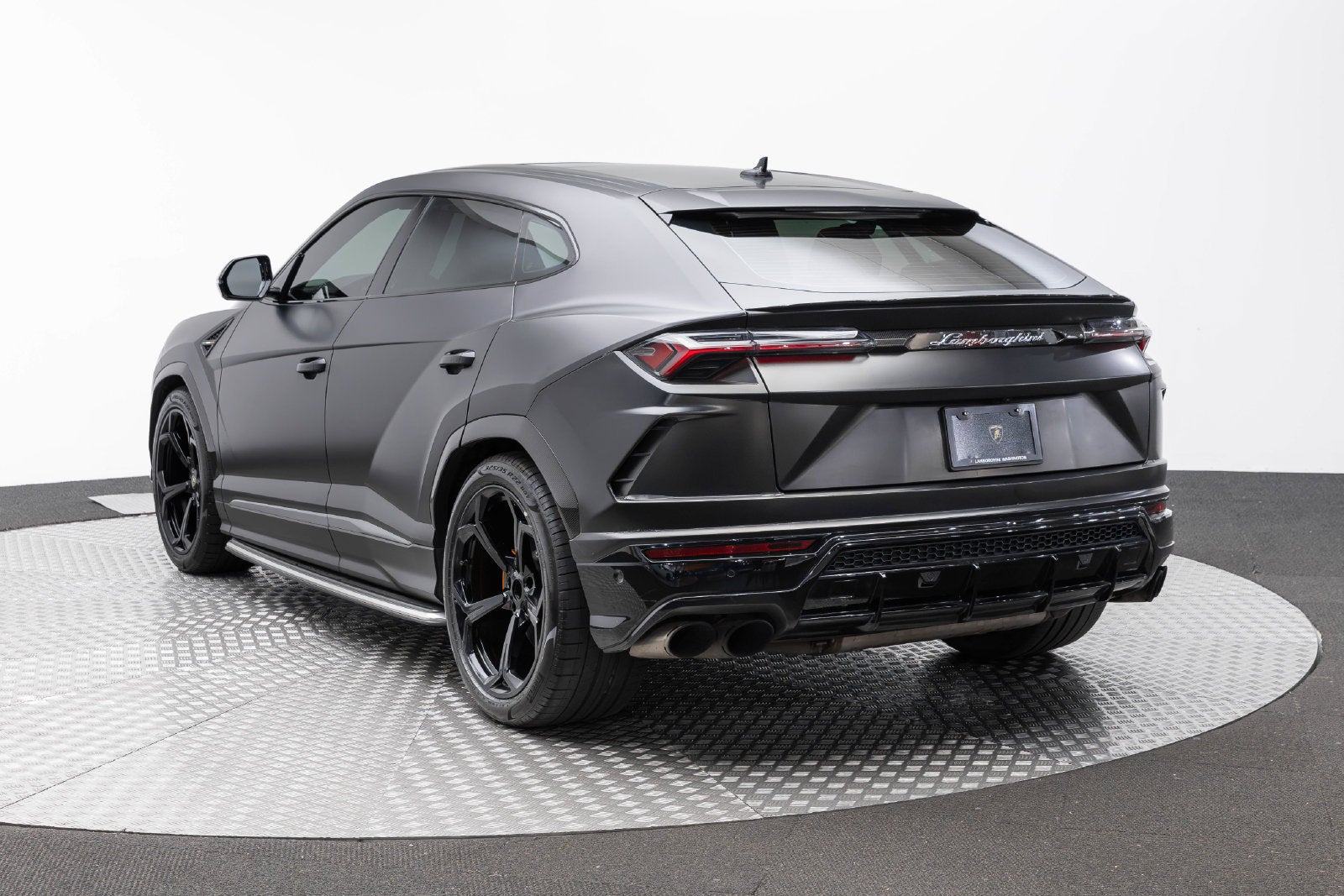 Lamborghini Urus AWD 2021
