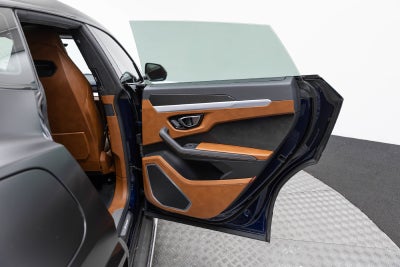 Lamborghini Urus AWD 2021