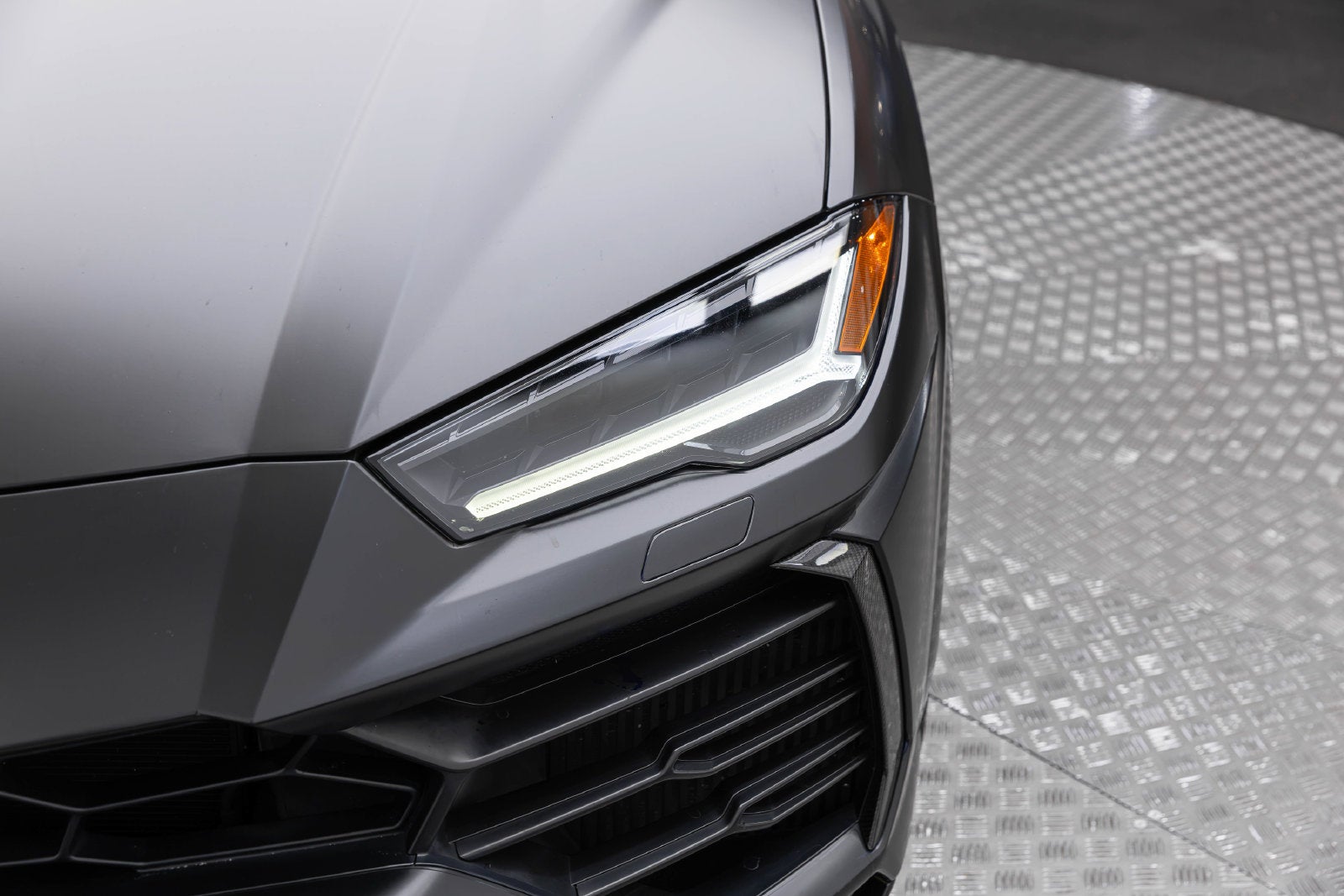 Lamborghini Urus AWD 2021