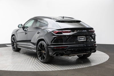 2022 Lamborghini Urus AWD