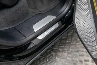 2022 Lamborghini Urus AWD