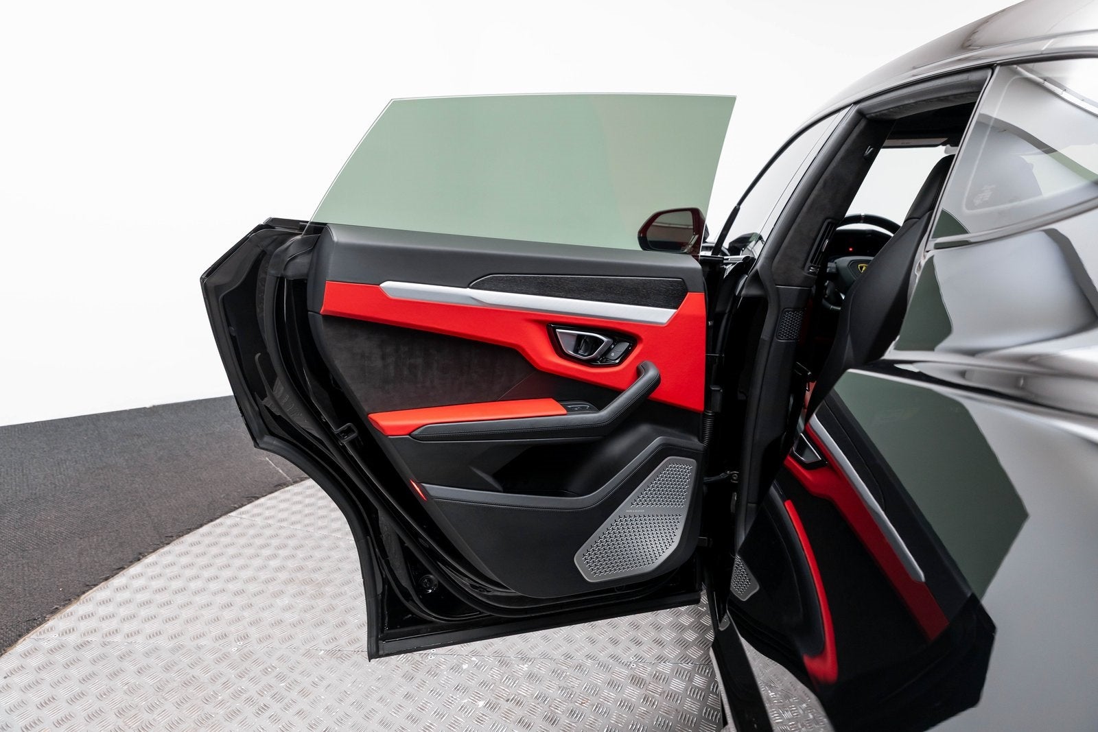 2022 Lamborghini Urus AWD