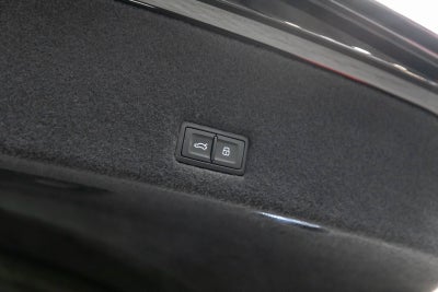 2022 Lamborghini Urus AWD