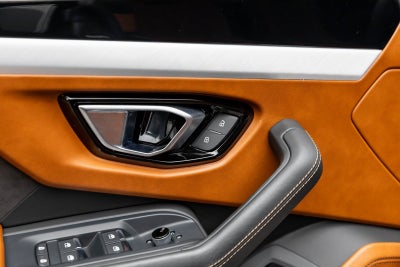 2022 Lamborghini Urus AWD