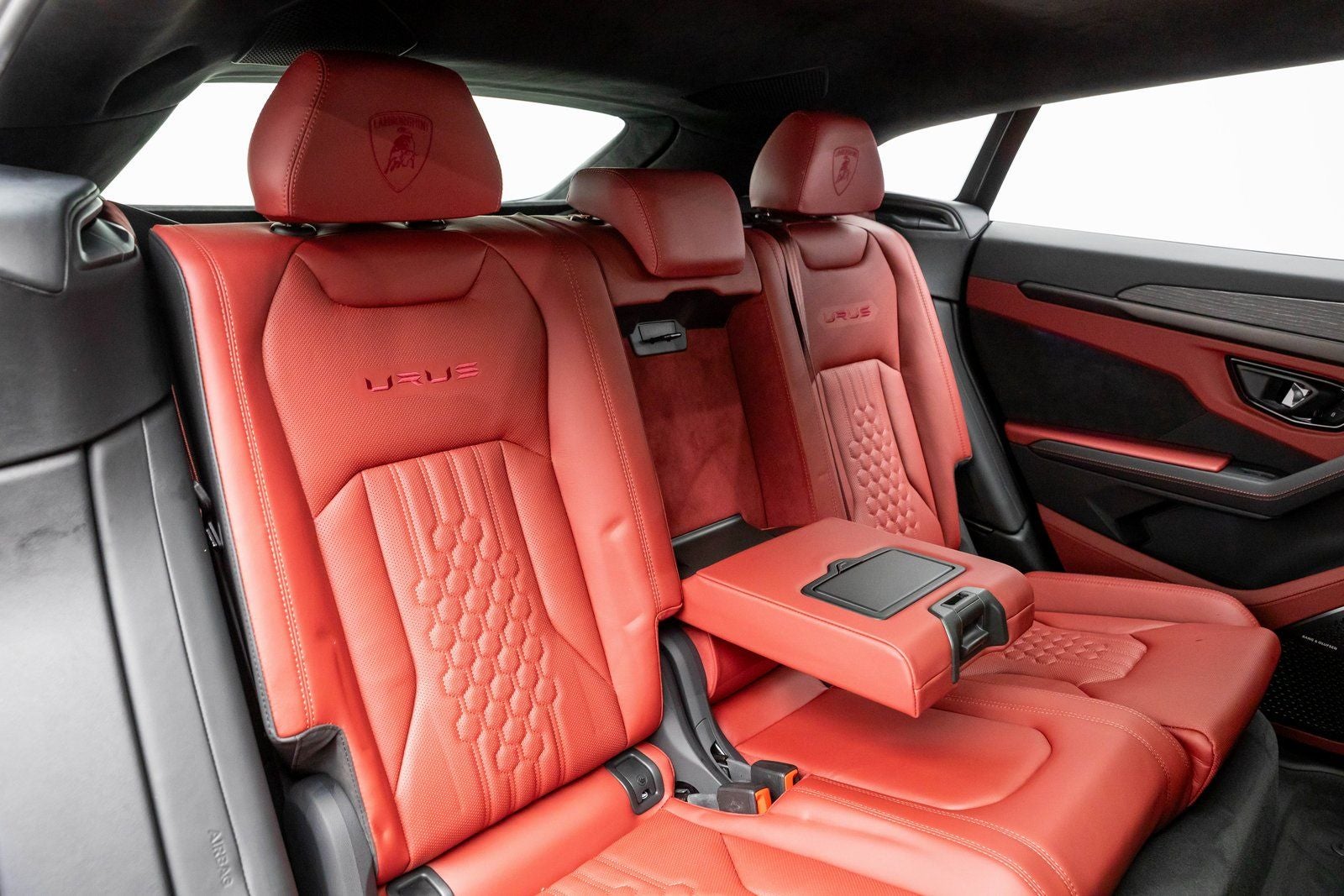 2023 Lamborghini Urus S