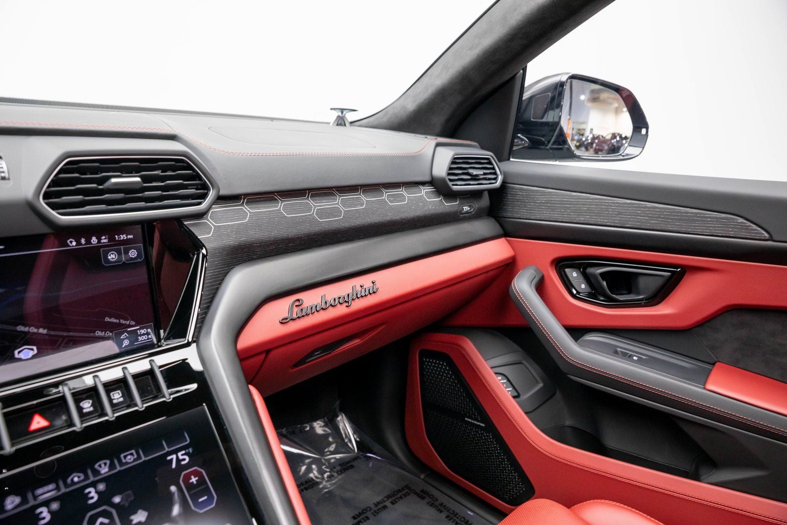 2023 Lamborghini Urus S