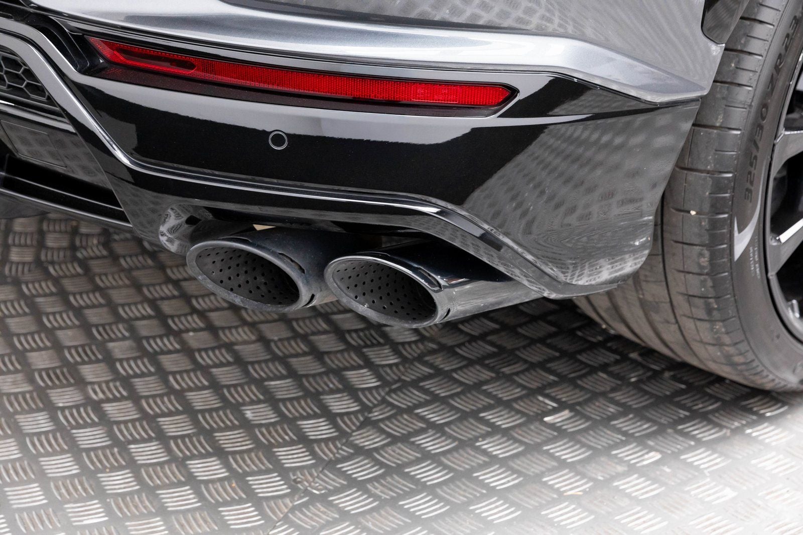 2023 Lamborghini Urus S