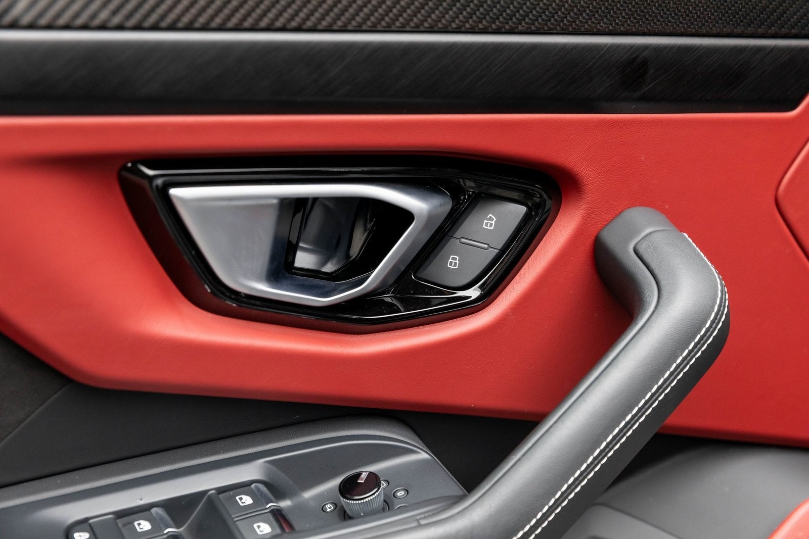 2023 Lamborghini Urus S