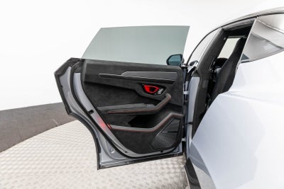 2024 Lamborghini Urus Performante