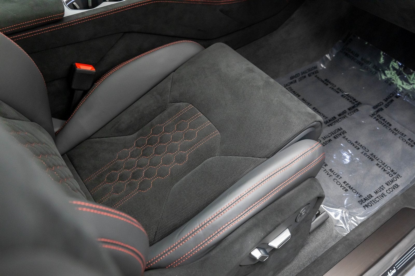 2024 Lamborghini Urus Performante